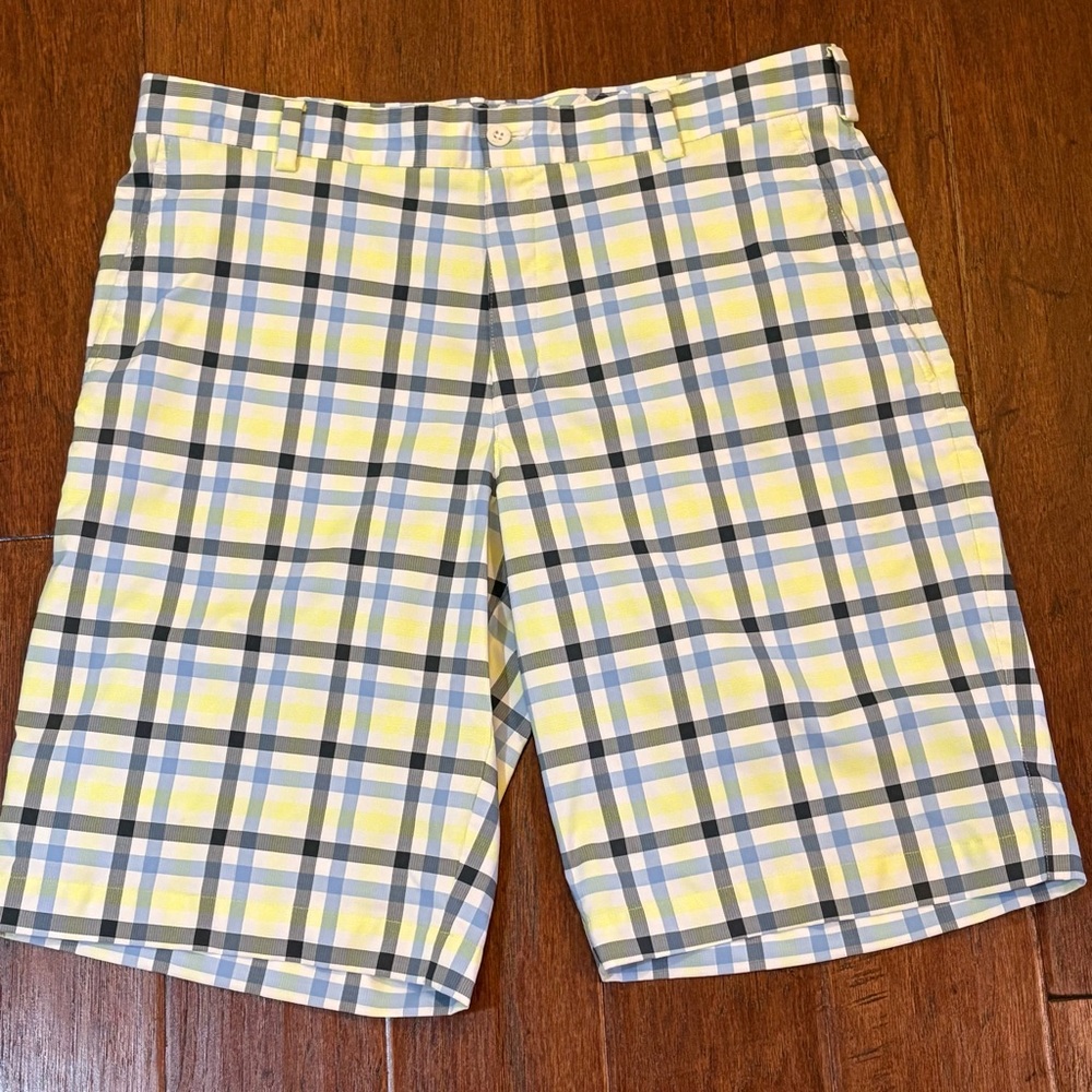 Men’s Nike Golf Dri-Fit Stretch Fabric Plaid Shorts‎ 35 Waist
